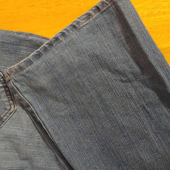 Arizona Jeans - Picture 3 of 3